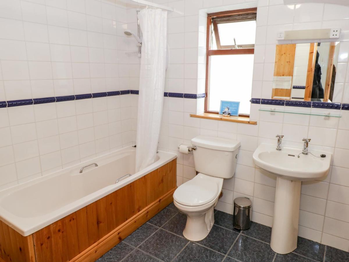 King Cottage Cleggan Esterno foto